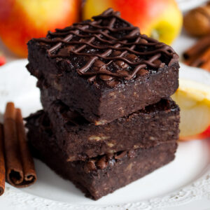 brownie z jabłkami