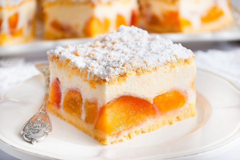 kruche ciasto z brzoskwiniami