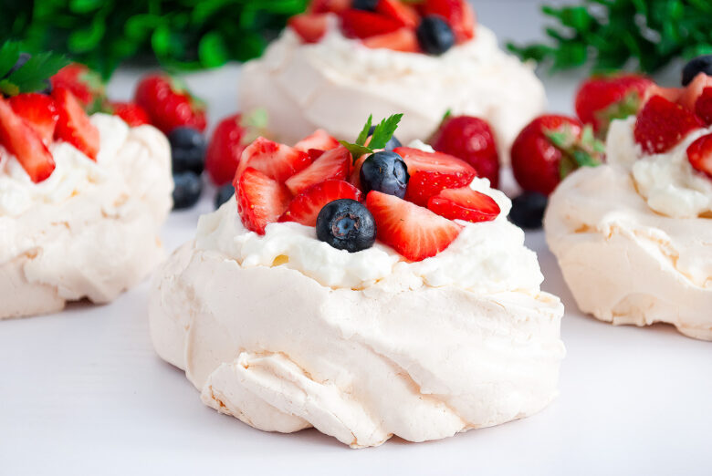 mini pavlova