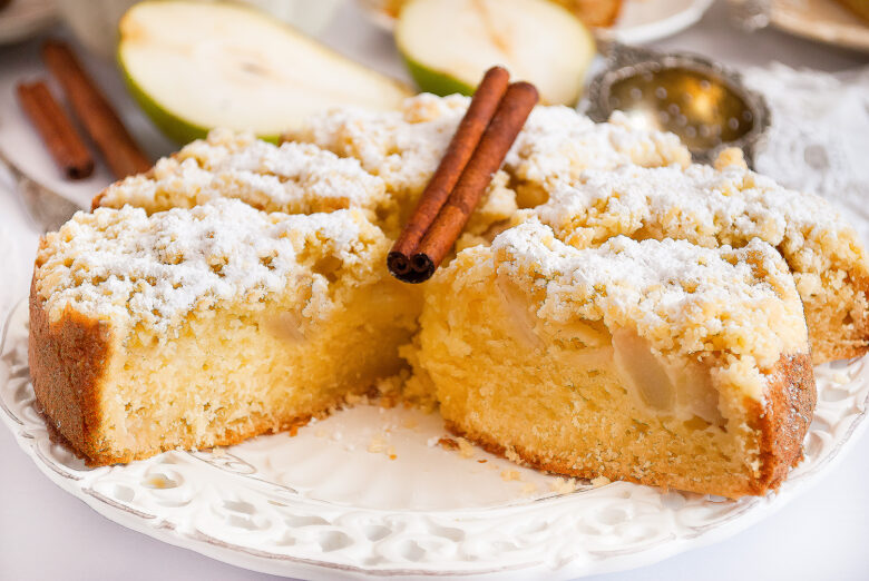 ciasto z gruszkami na śmietanie